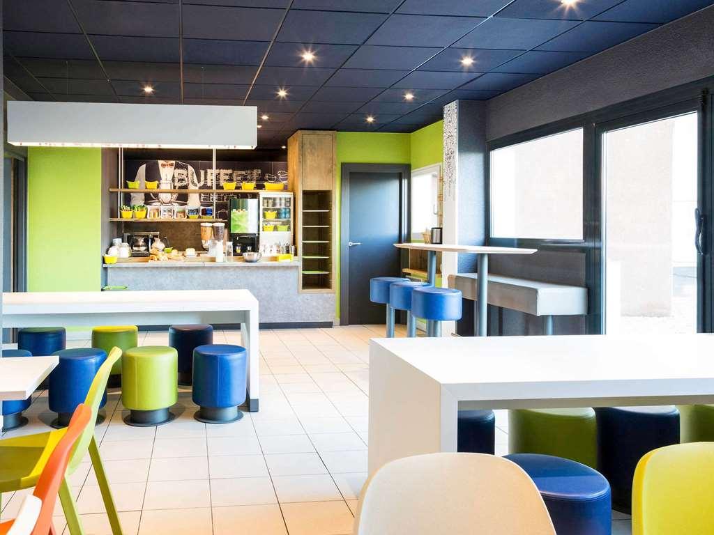 Ibis Budget Orly Chevilly Tram 7 Exterior foto
